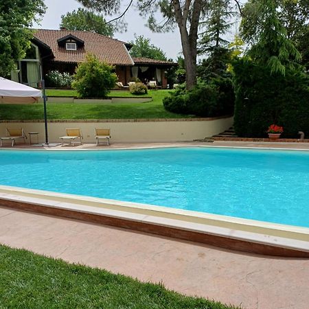 Tenuta Degli Angeli Rossi Asti Buitenkant foto