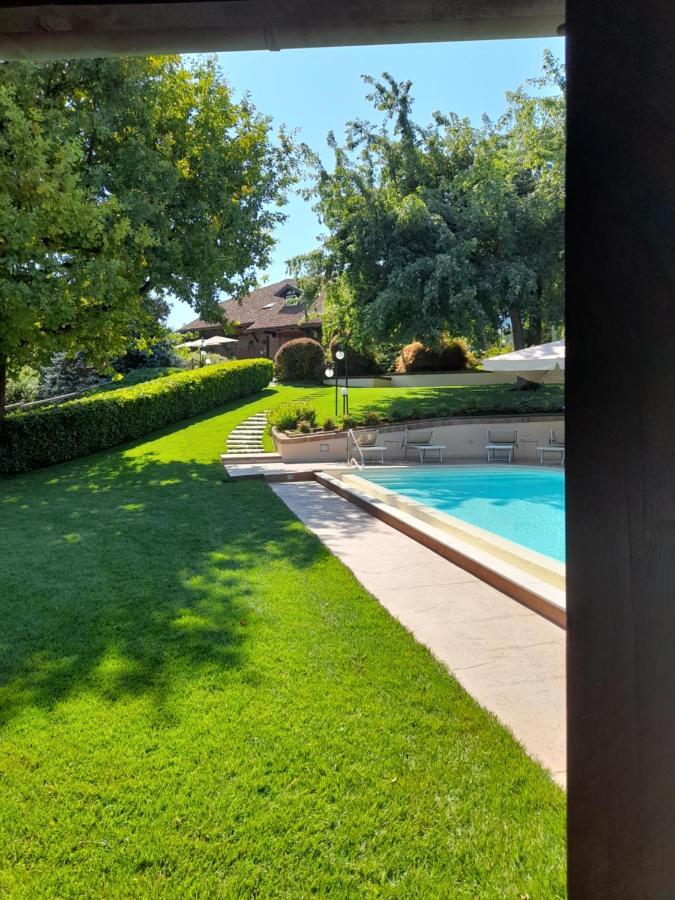 Tenuta Degli Angeli Rossi Asti Buitenkant foto