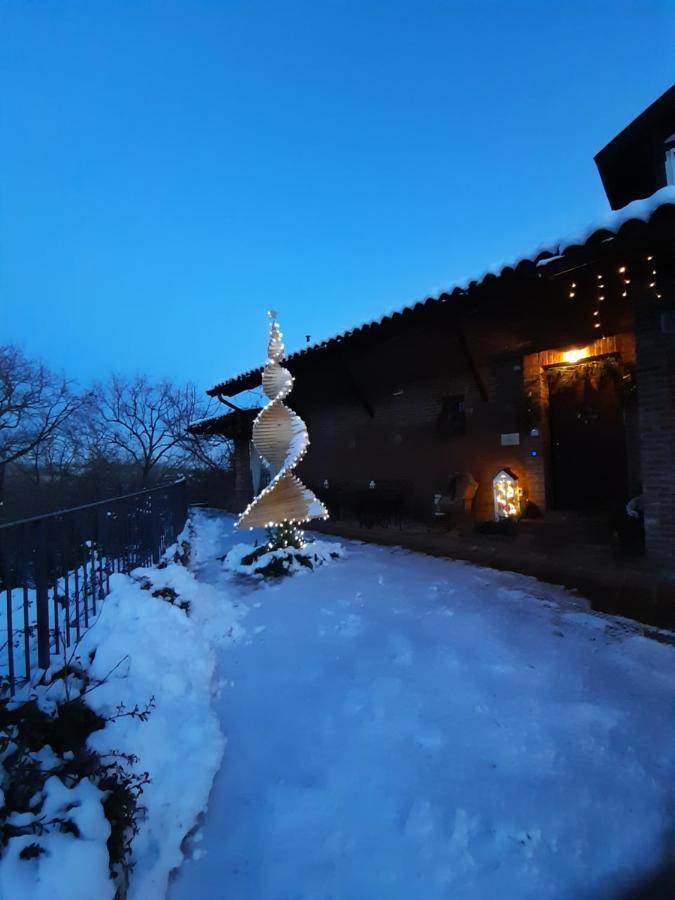 Tenuta Degli Angeli Rossi Asti Buitenkant foto