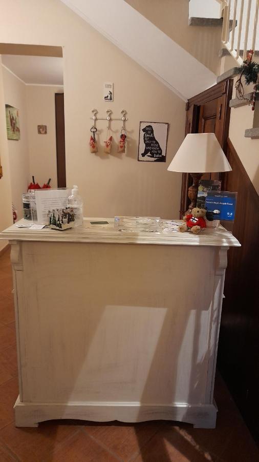 Tenuta Degli Angeli Rossi Asti Buitenkant foto