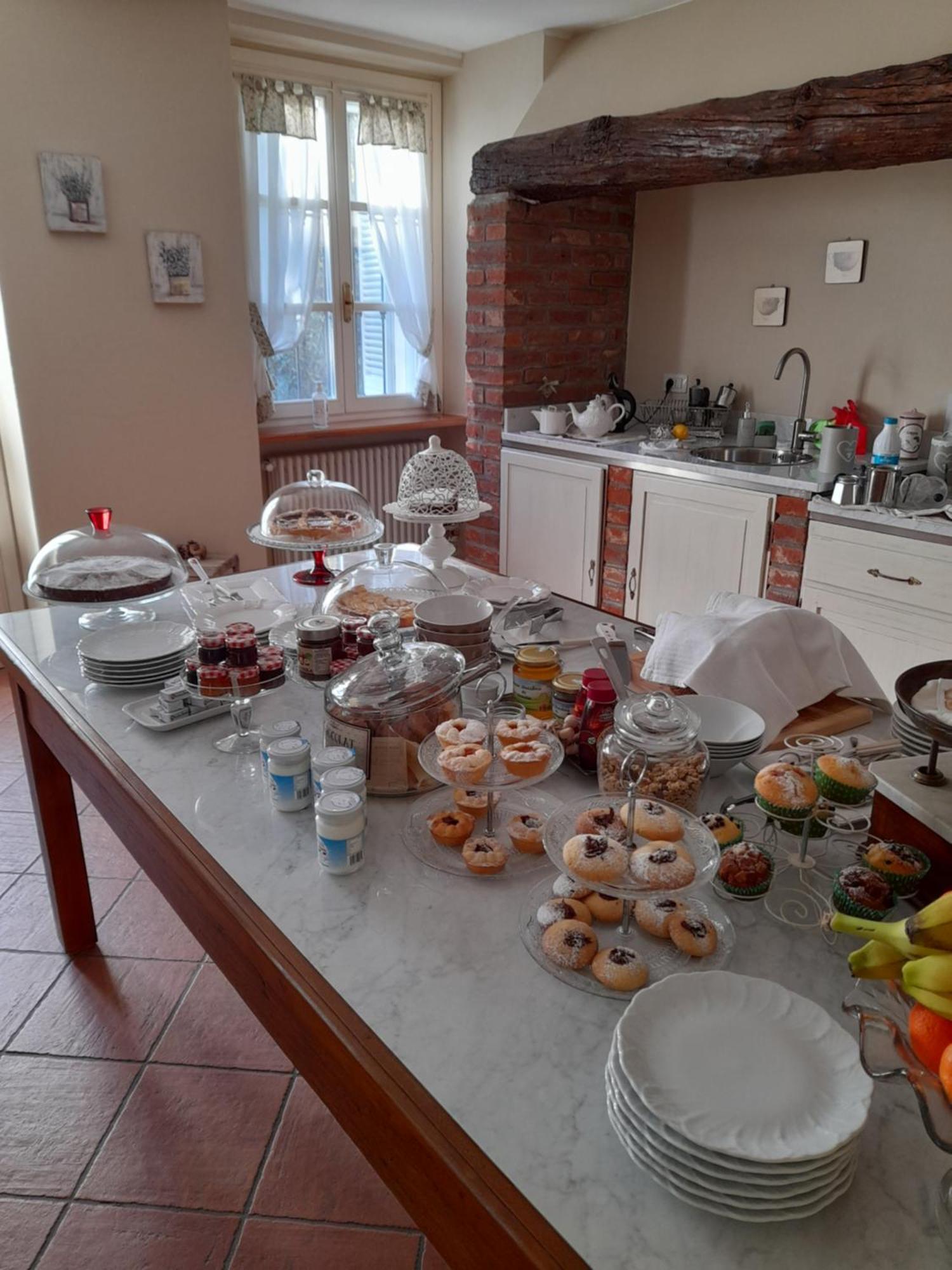 Tenuta Degli Angeli Rossi Asti Kamer foto