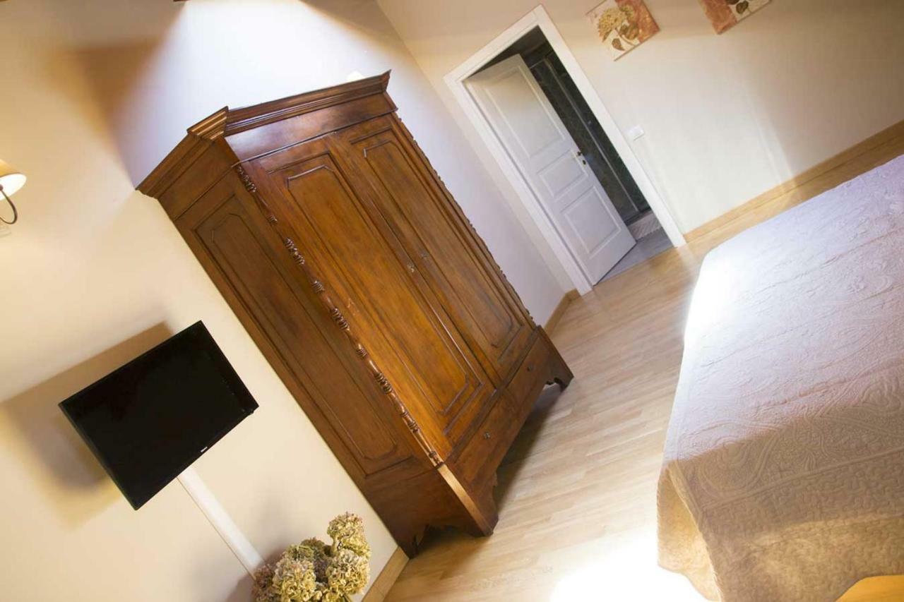 Tenuta Degli Angeli Rossi Asti Buitenkant foto