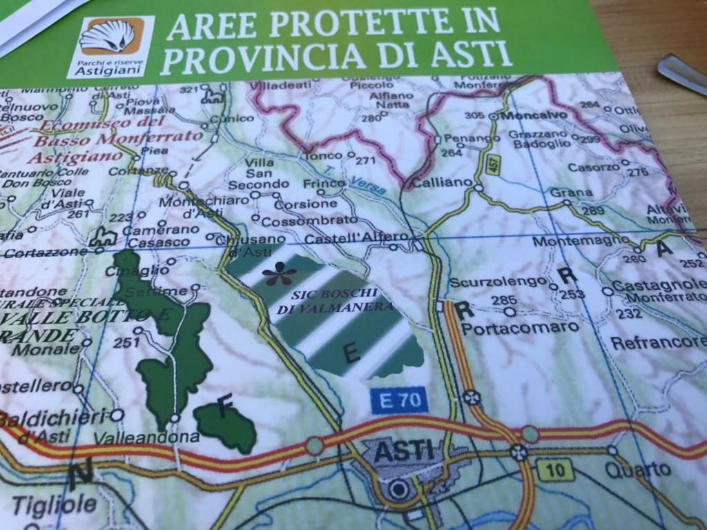 Tenuta Degli Angeli Rossi Asti Buitenkant foto