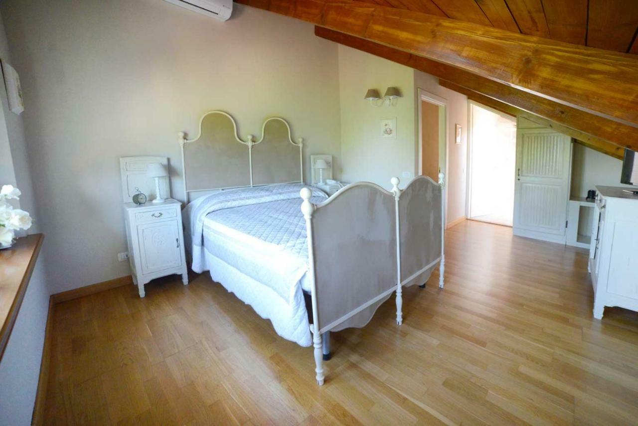 Tenuta Degli Angeli Rossi Asti Buitenkant foto